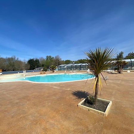 Vue Sur Le Lac, Cadre Verdoyant, Camping 4 Etoiles Aureilhan  Luaran gambar