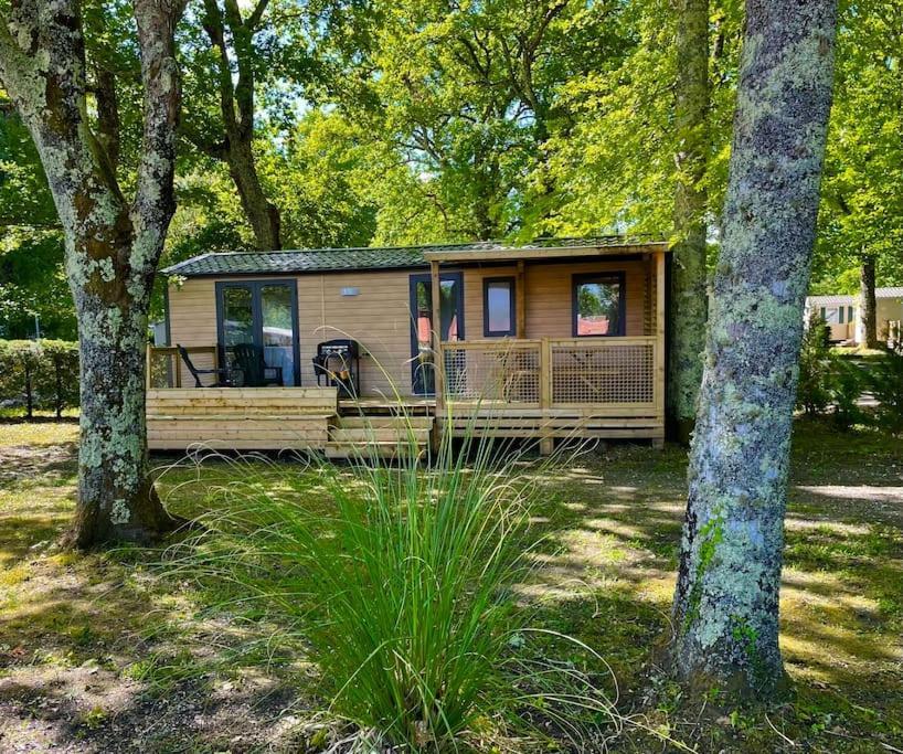 Vue Sur Le Lac, Cadre Verdoyant, Camping 4 Etoiles Aureilhan  Luaran gambar